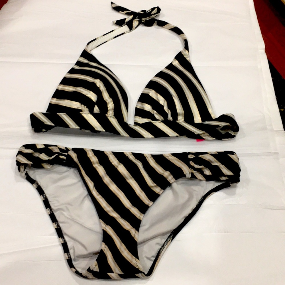 Victoria’s Secret plunge padded bikini